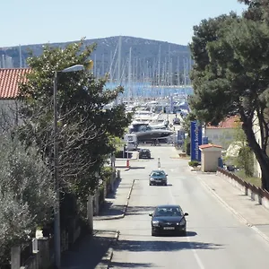 A&a Apartmán Biograd Na Moru